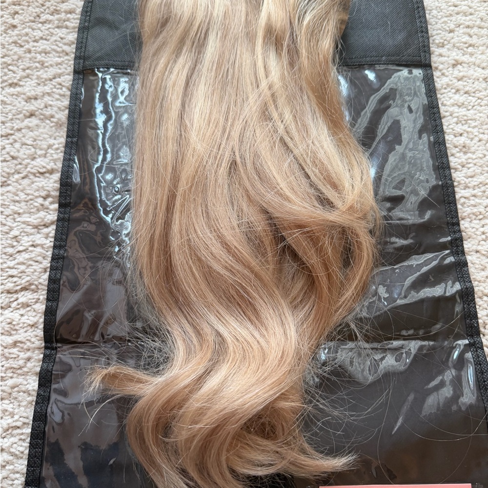 Luxy Halo Extension in Cream Blonde 16” NEVER WORN - Picture 2 of 5